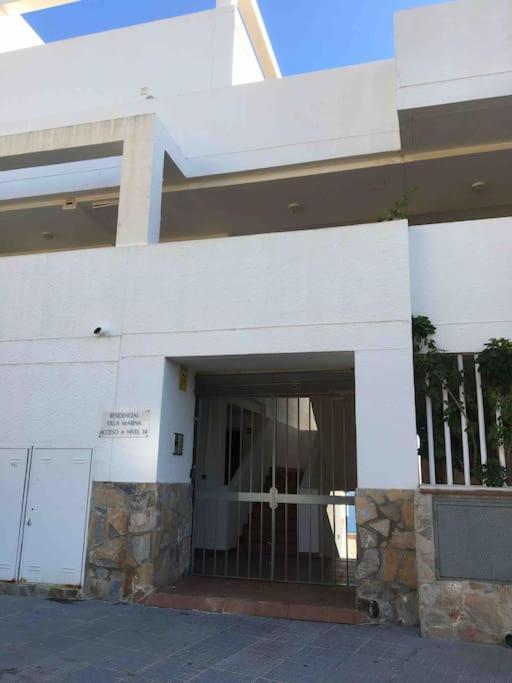 Piso en la primera linea del mar con 2 dormitorios Benidorm Exterior foto