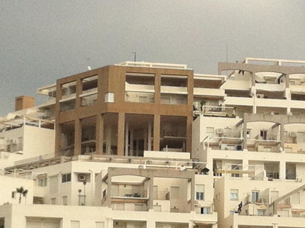 Piso en la primera linea del mar con 2 dormitorios Benidorm Exterior foto
